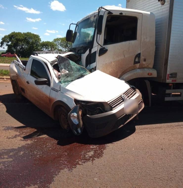 Motorista de veículo morre em colisão contra caminhão na ERS 210 em São Martinho
