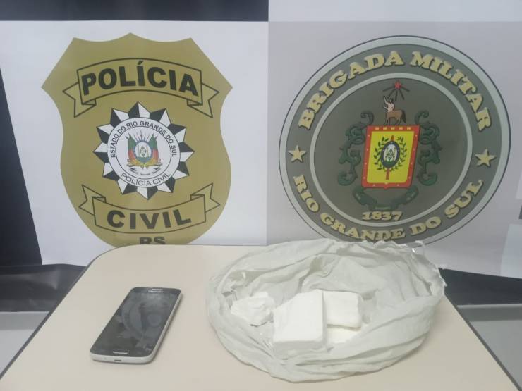 Motociclista é preso por tráfico de drogas em Três de Maio